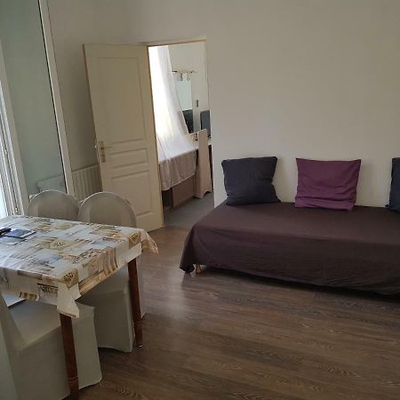 18 Rue Des Petits Fosses - 5 Apartment ลูร์ด ภายนอก รูปภาพ